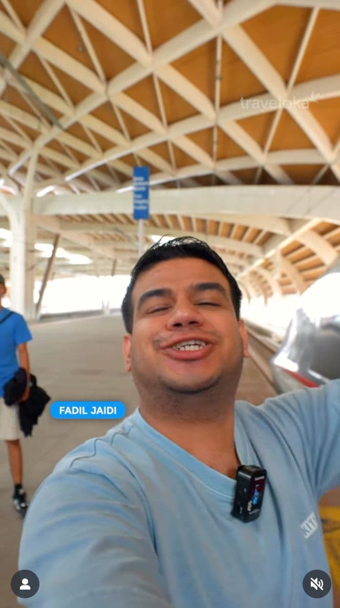 Onichan liburan bareng pasukan goib with Fadil Jaidi dan pak Muh